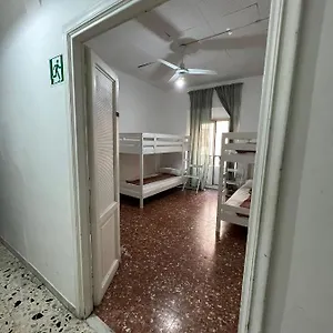 Magenta Hostel