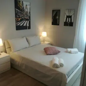 Mm3/repubblica A 5 Minuti Dal Duomo Apartamento Milán
